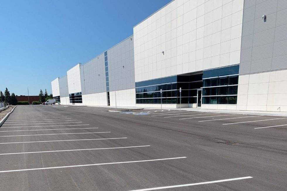 5 Signs That It’s Time to Restripe Your Parking Lot | Empire Paving