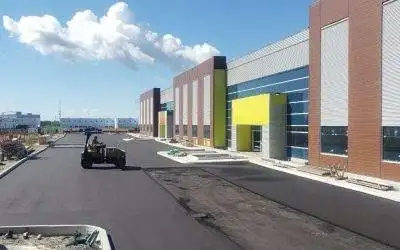 5 Reasons to Install Asphalt Pathways and Sidewalks for Your Business