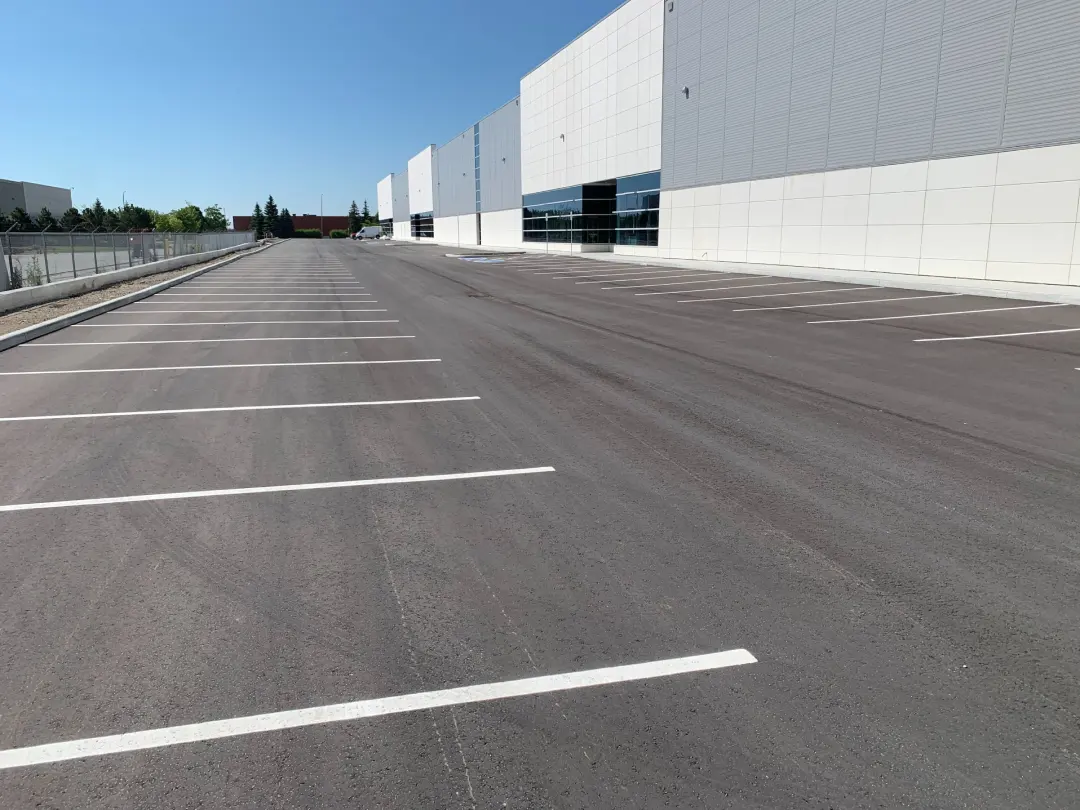 asphalt-paving-parking-lot
